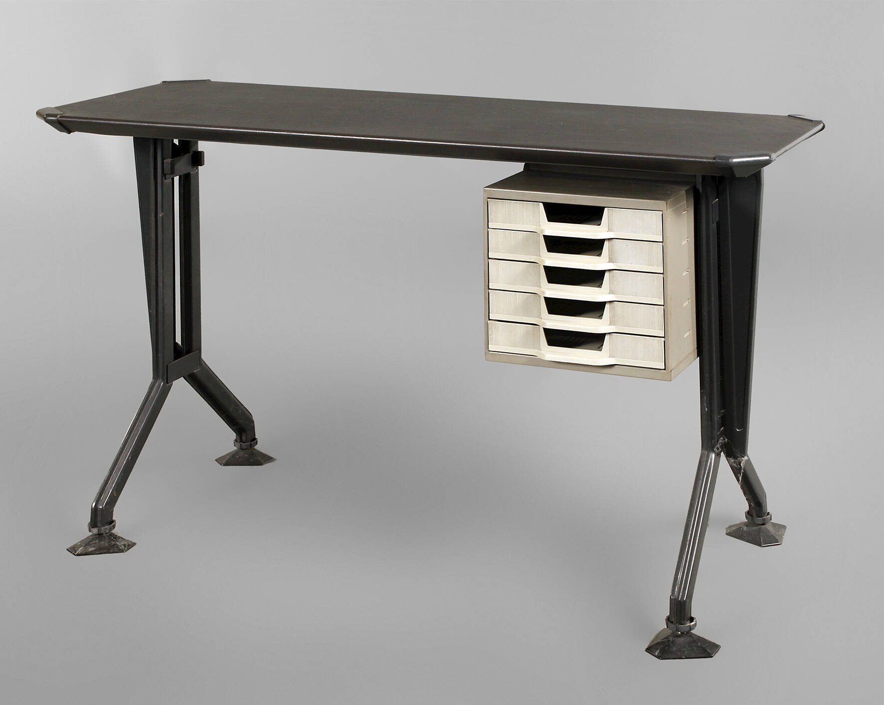 Schreibtisch von BBPR für Olivetti Synthesis