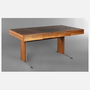 Großer Schreibtisch