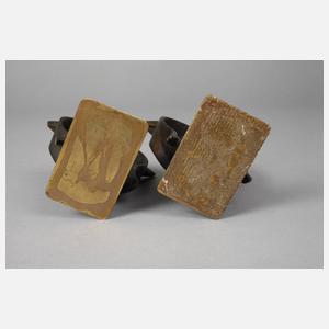 Paar Buchstützen als Uhus