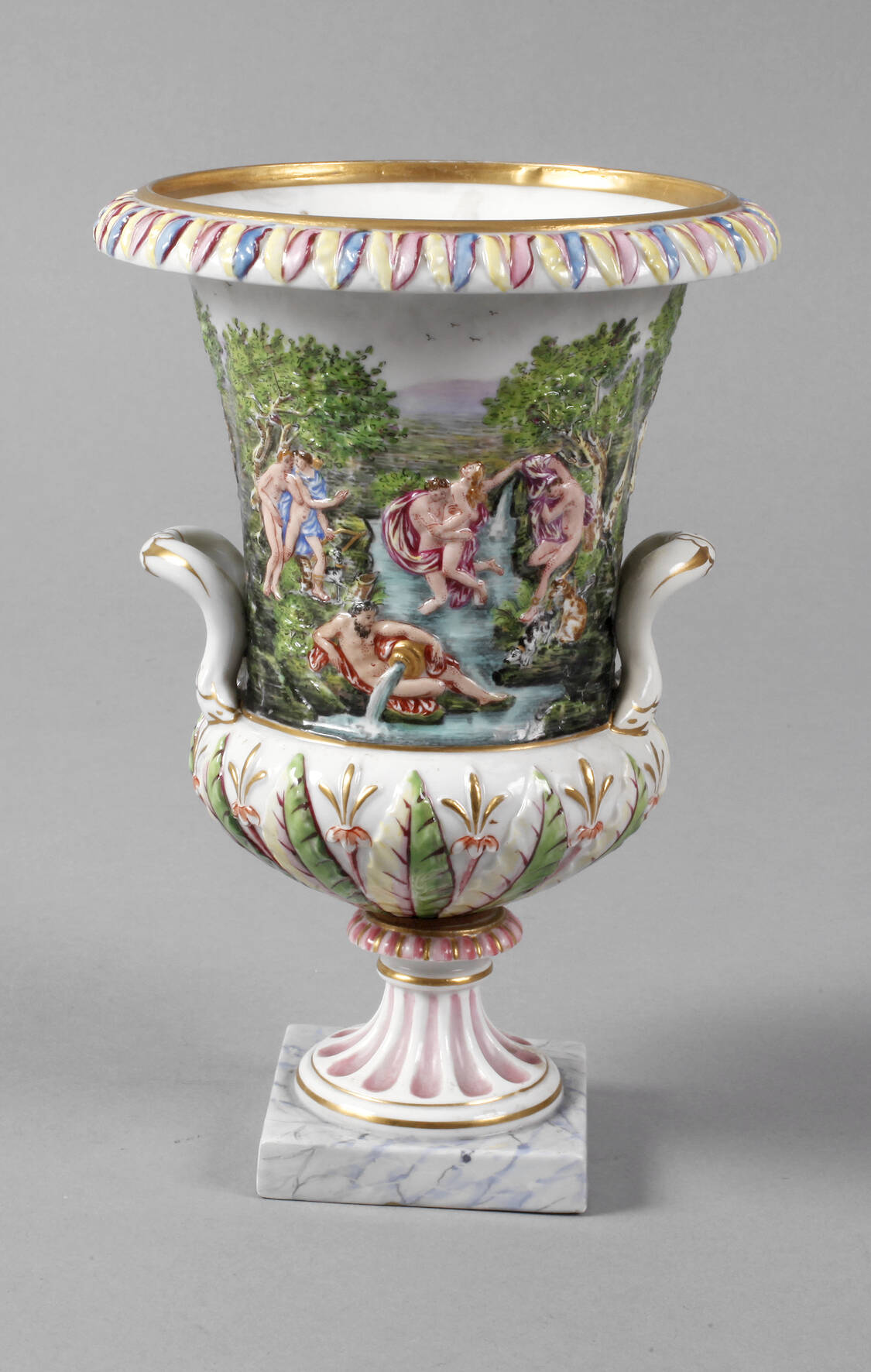 Kratervase im Capodimonte-Stil