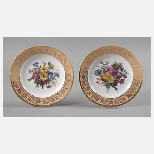 KPM Berlin Paar Zierteller mit Blütenmalerei