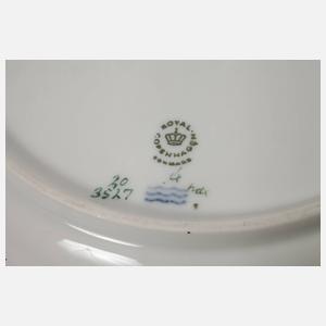 Royal Copenhagen Platzteller "Flora Danica"