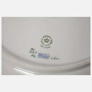 Royal Copenhagen Platzteller "Flora Danica"