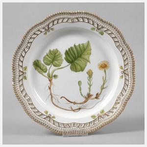 Royal Copenhagen Platzteller "Flora Danica"