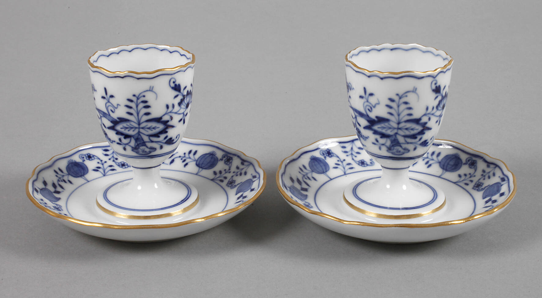 Meissen zwei Eierbecher Zwiebelmusterdekor