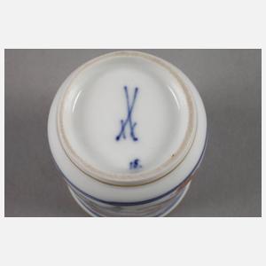 Meissen Trinkbecher mit rot-goldenem Zwiebelmuster