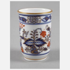 Meissen Trinkbecher mit rot-goldenem Zwiebelmuster