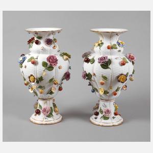 Meissen großes Paar "Vase mit Blüten und Früchten"