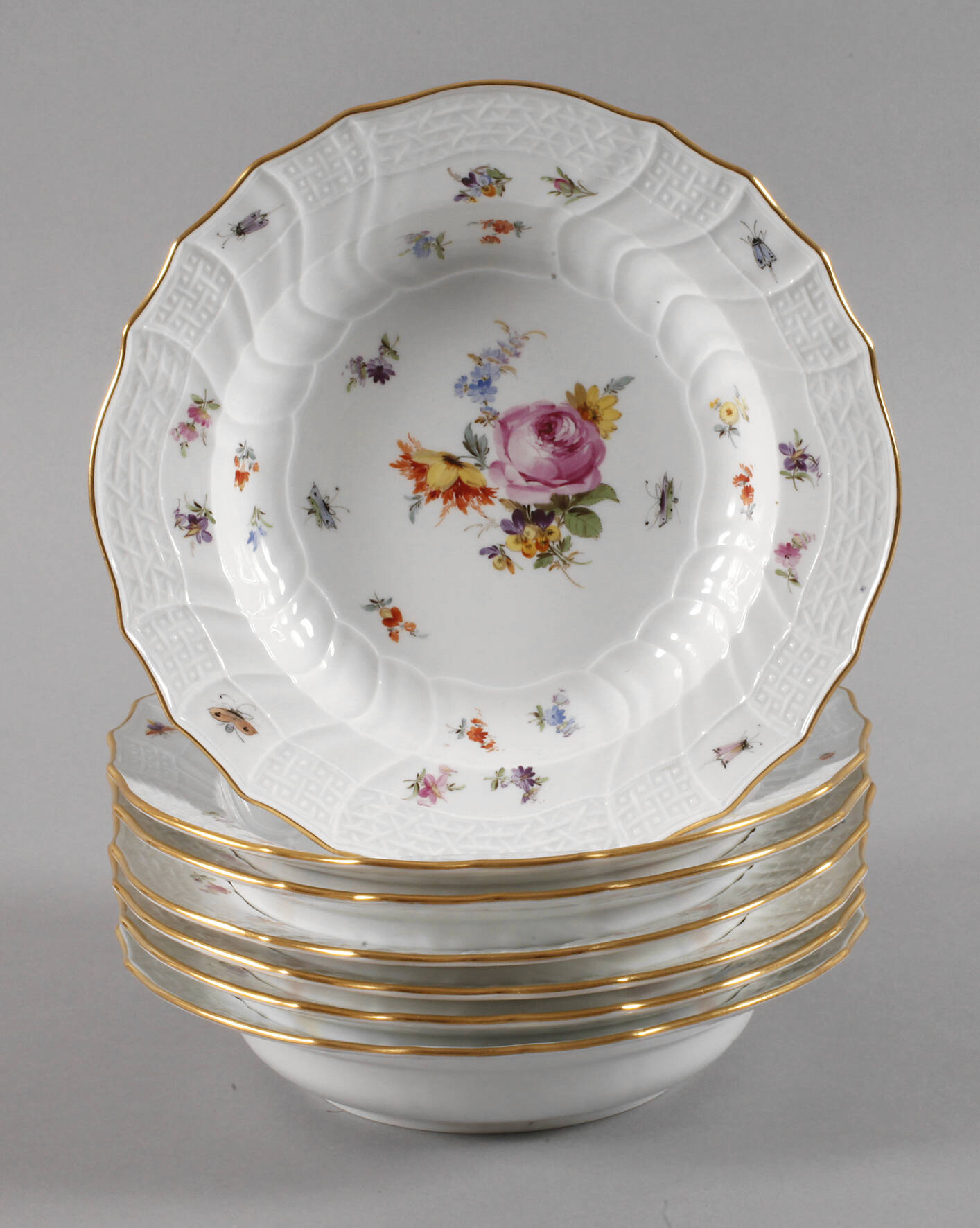 Meissen sieben Suppenteller mit Insektenmalerei