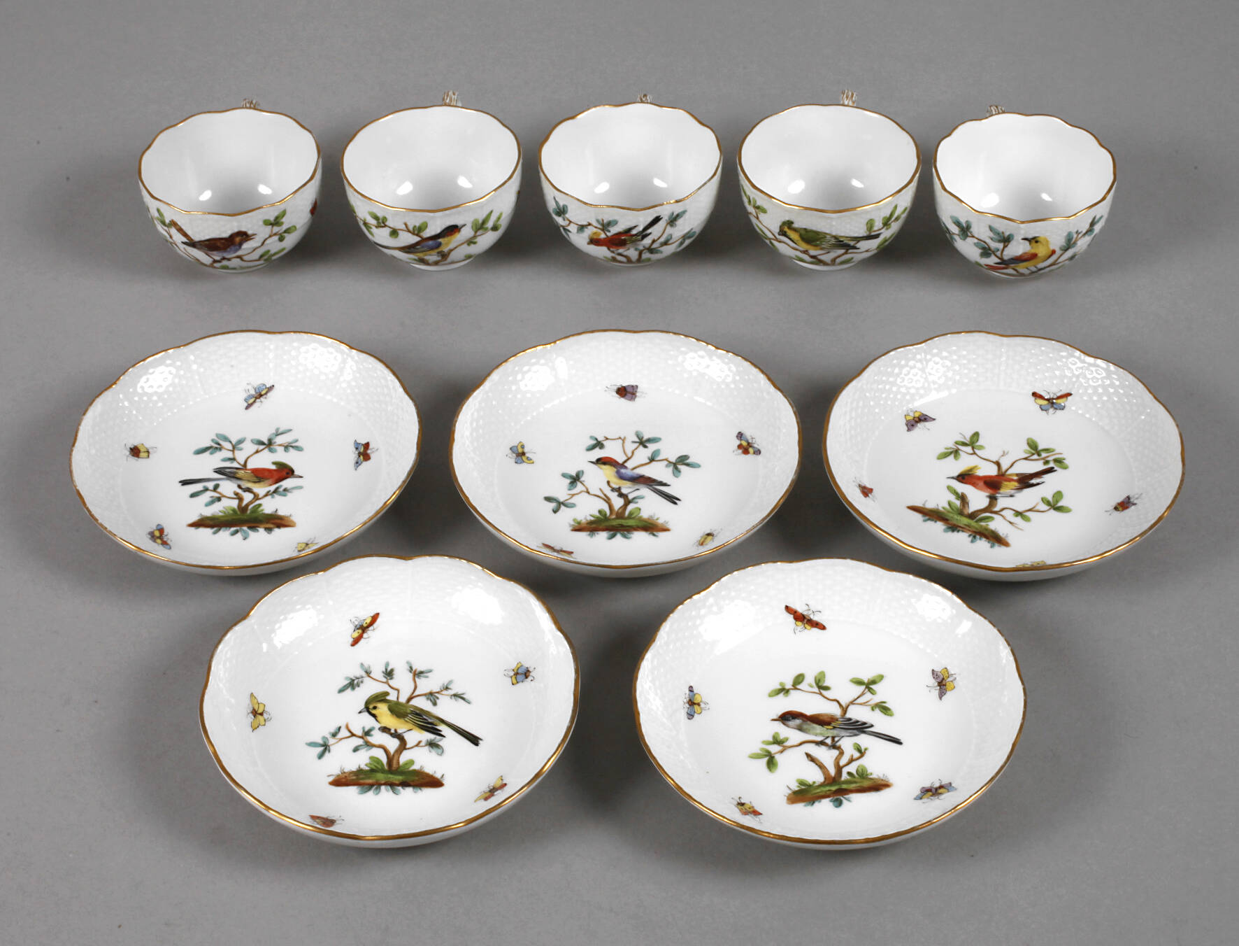 Meissen fünf Tassen Vogelmalerei