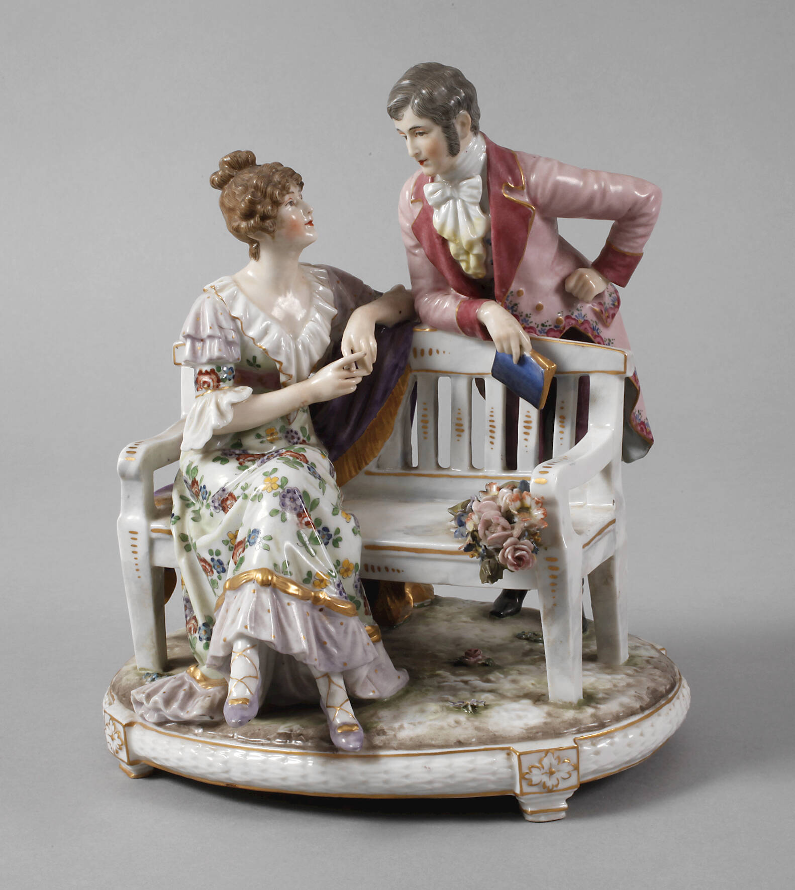 Stulz Straßburg Liebespaar auf Parkbank