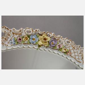 Thüringen großer Wandspiegel mit Blütenbesatz