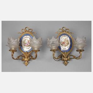 Paar Wandappliken mit Watteauszene