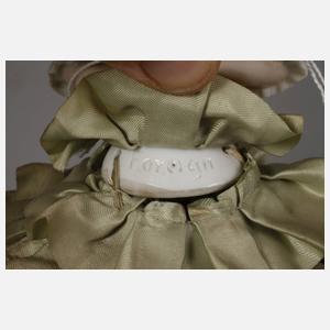 Große Teepuppe als Lampe