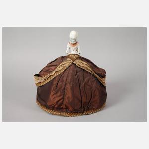 Große Teepuppe als Schokoladenmädchen