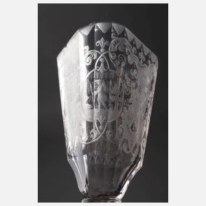Dreieckiges barockes Pokalglas