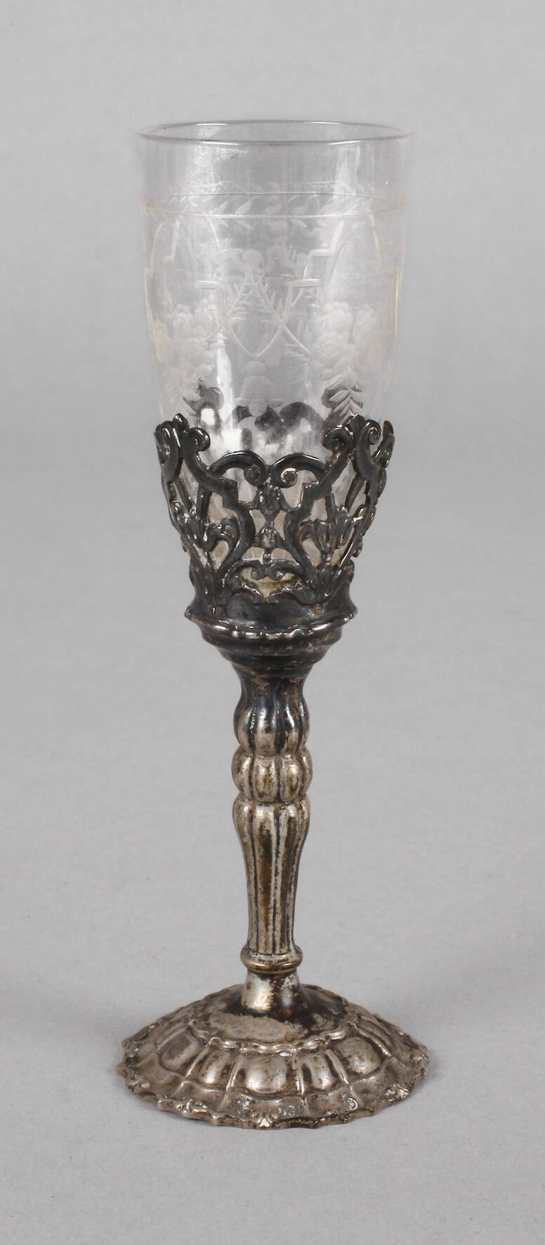 Montiertes Schnapsglas wohl Lobmeyr Wien