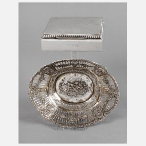 Silberschale und kleiner Humidor