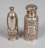 Zwei ausgefallene Flakons Silber