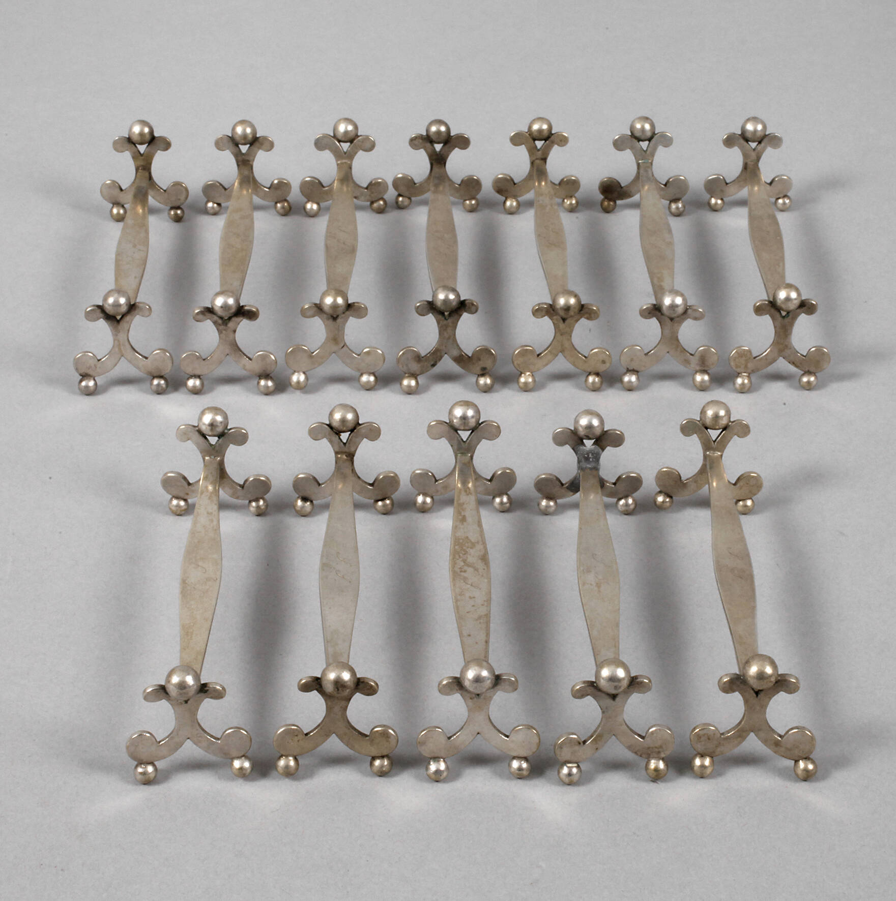 Wien zwölf Messerbänkchen Biedermeier