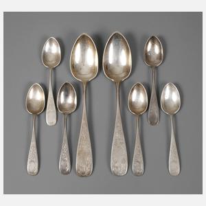 Silber zwei Speise- und sechs Kaffeelöffel