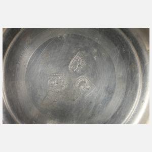 Gravierter sächsischer Walzenkrug