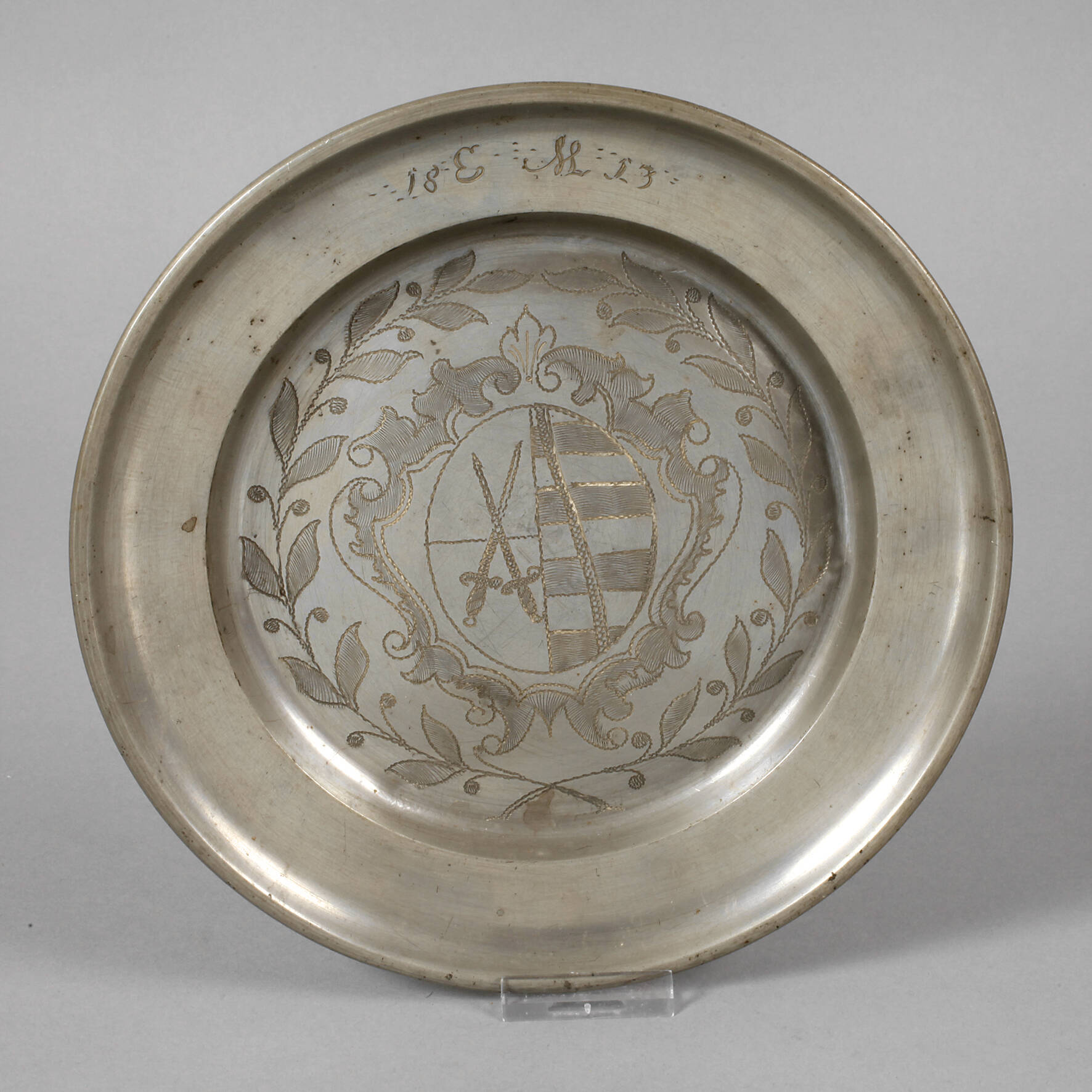 Zinnteller mit Sachsenwappen