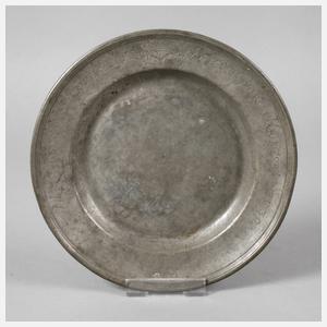 Zinnteller eines Bäckers