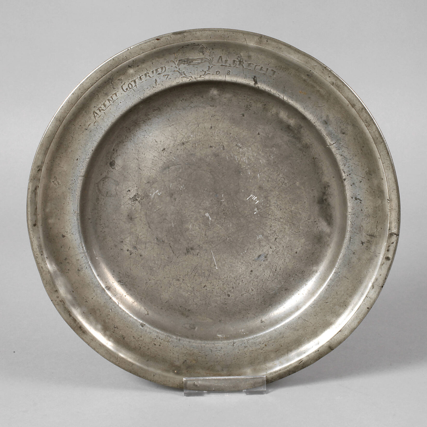 Große Zinnplatte eines Webers 1708