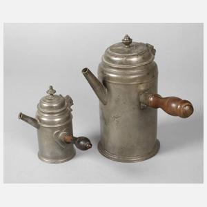 Zwei Schokoladenkannen Zinn