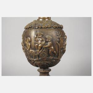 Übergroße Bronzevase Bacchanten