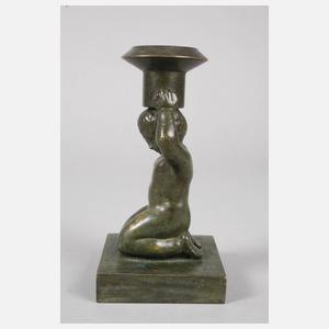 Bronzeleuchter kniender Putto