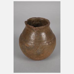 Drei prähistorische Gefäße