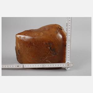 Übergroßer Bernstein