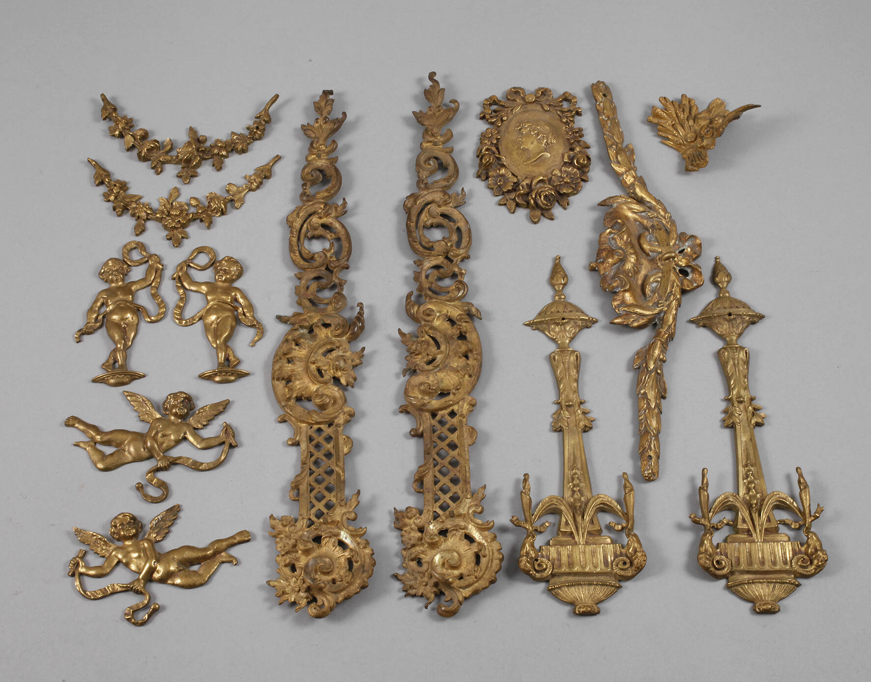 Konvolut Zierbeschläge Bronze