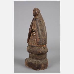 Geschnitzte Marienfigur