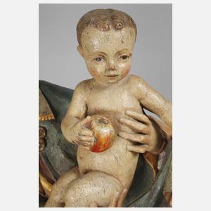 Geschnitzte Marienfigur