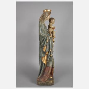 Geschnitzte Marienfigur