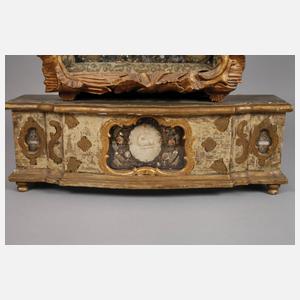 Prächtiger Hausaltar