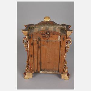 Schaukasten mit Klosterarbeit