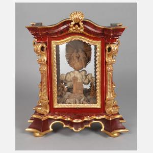 Schaukasten mit Klosterarbeit