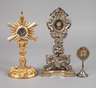Drei Monstranzen
