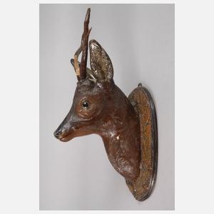 Geschnitzte Jagdtrophäe