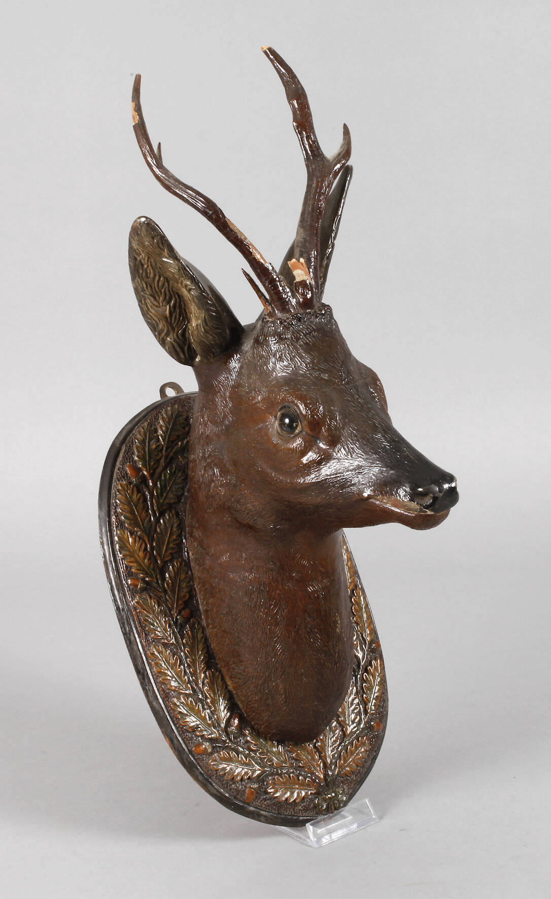 Geschnitzte Jagdtrophäe