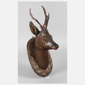 Geschnitzte Jagdtrophäe