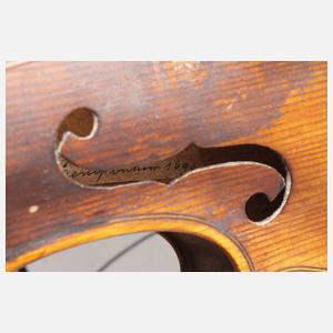 Violine im Etui