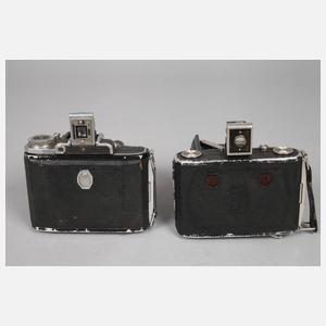 Zwei Fotoapparate Zeiss Ikon