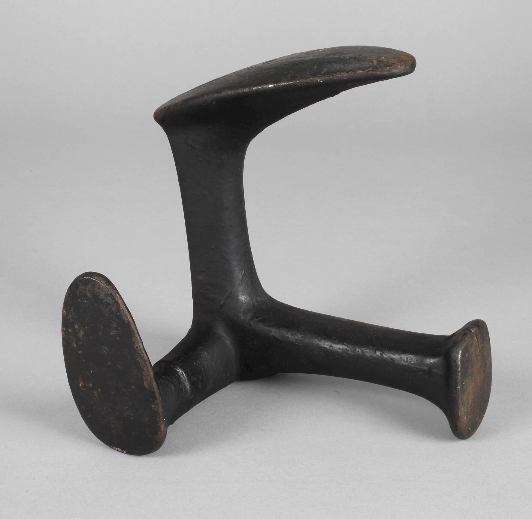 Dreifuß Schuhmacher