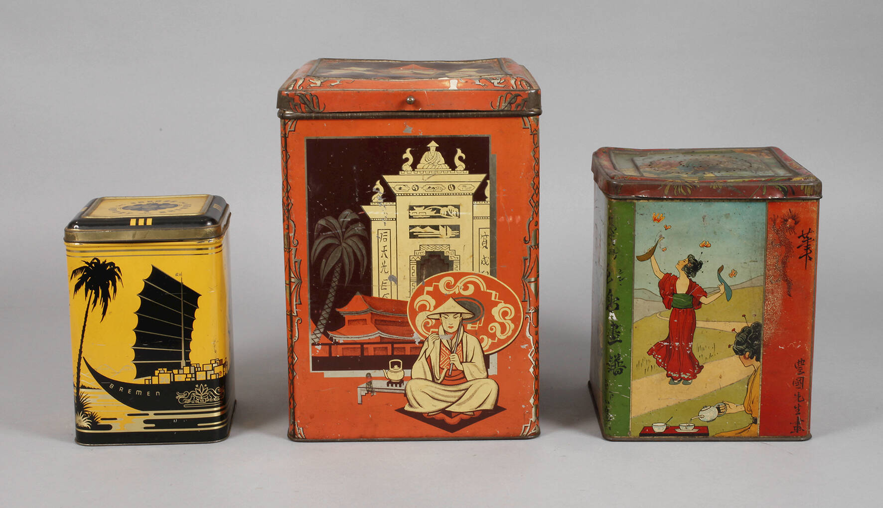 Drei Blechdosen