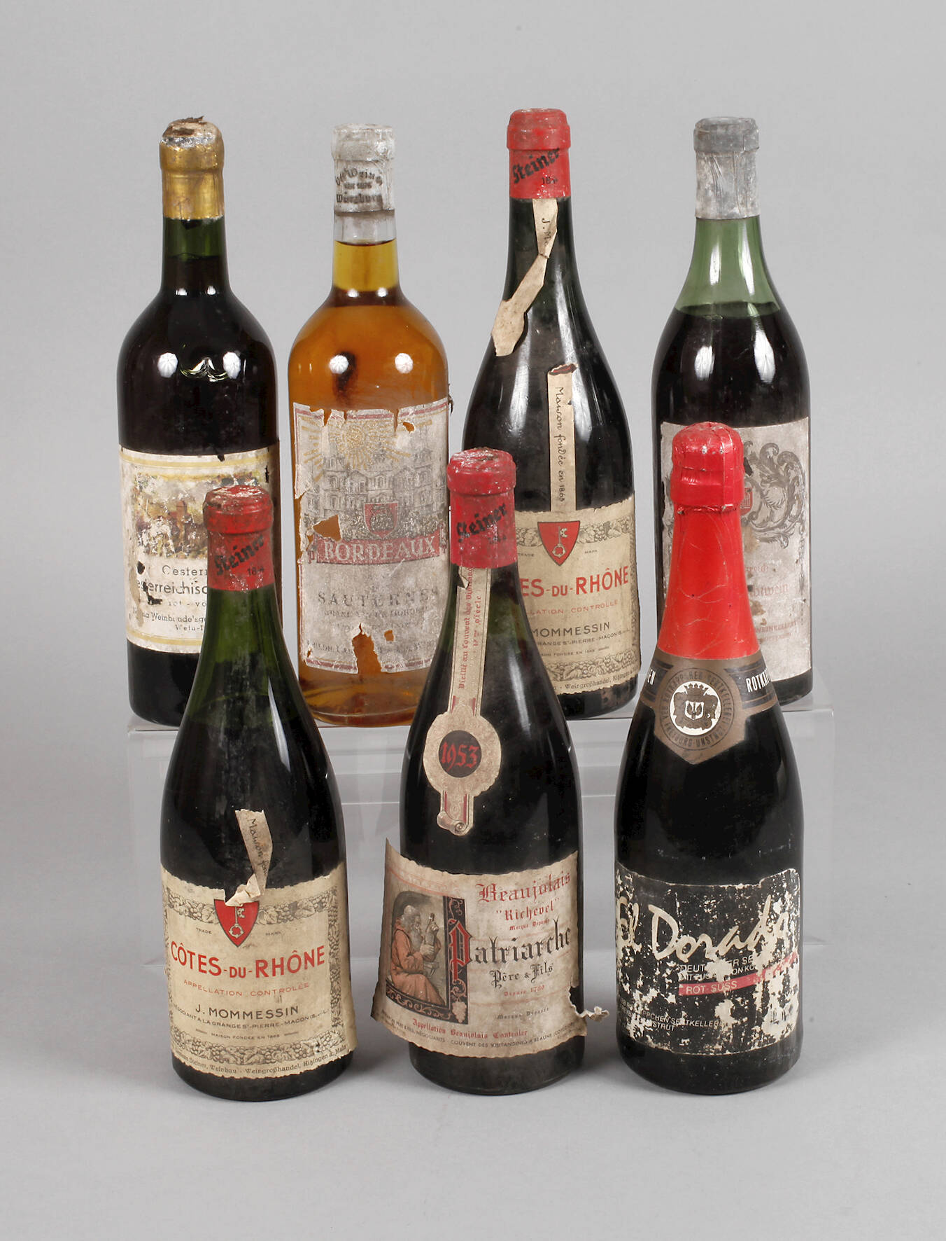 Sechs Flaschen Rotwein